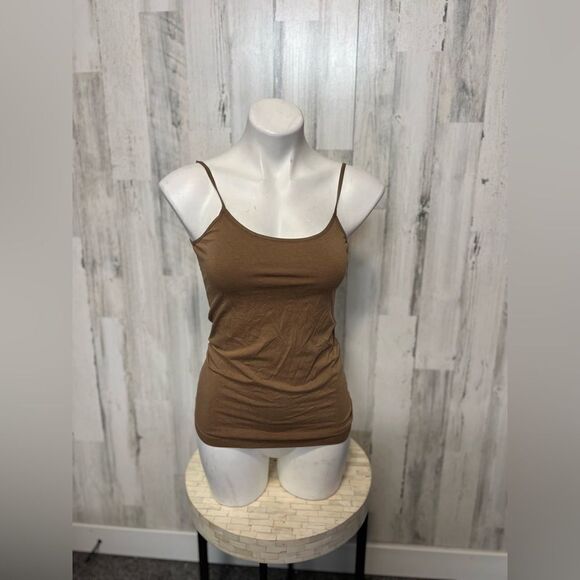 Tops - Brown tank top